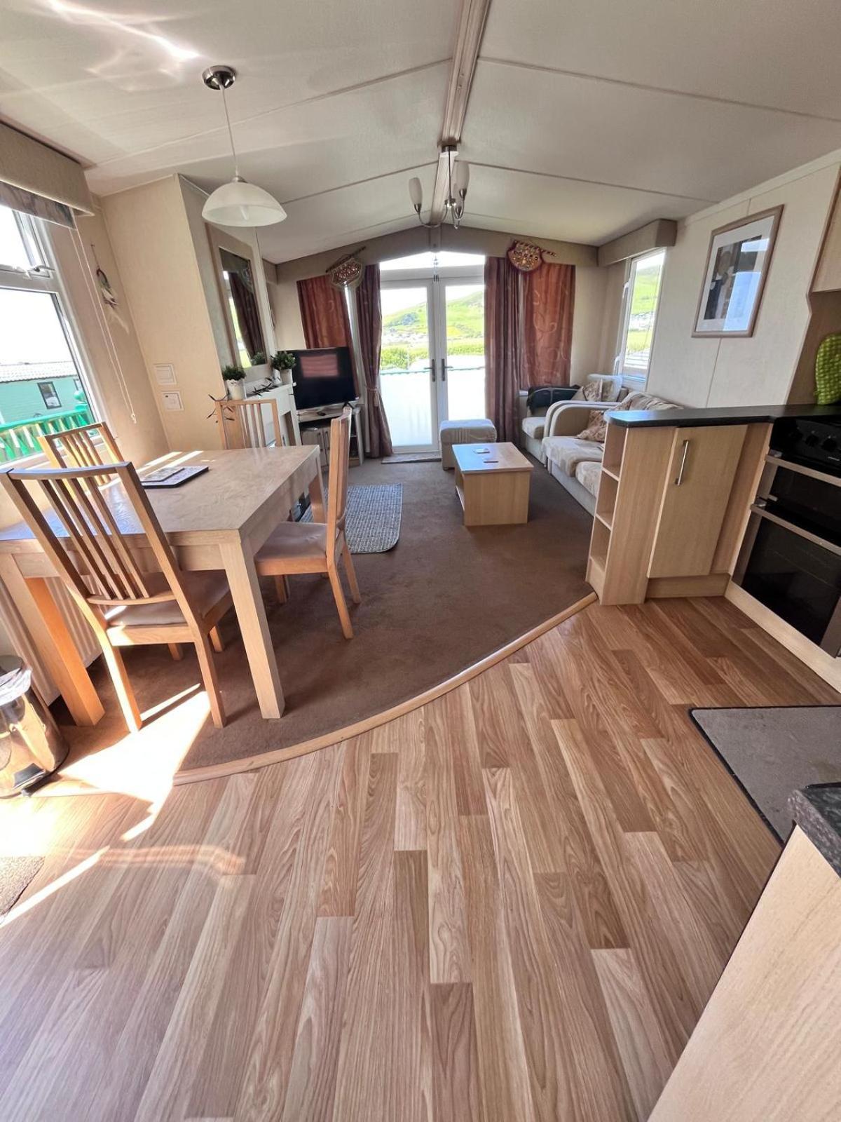 Van Number 123 Beautiful Caravan Sleeps 4 Aberystwyth Exterior foto
